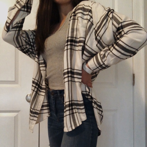 American Eagle Outfitters Tops - NWT AE oversized flannel